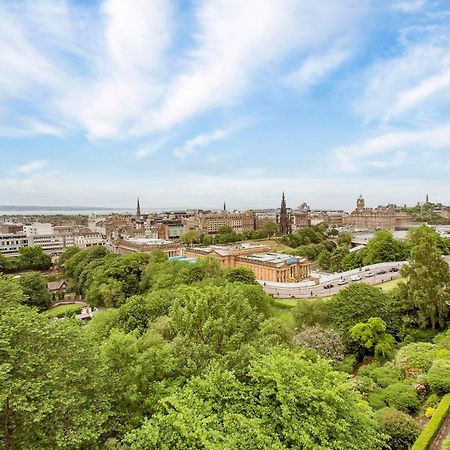 Luxury 3-Bedroom Apartment With Stunning Views At Ramsay Garden Edinburgh Eksteriør bilde
