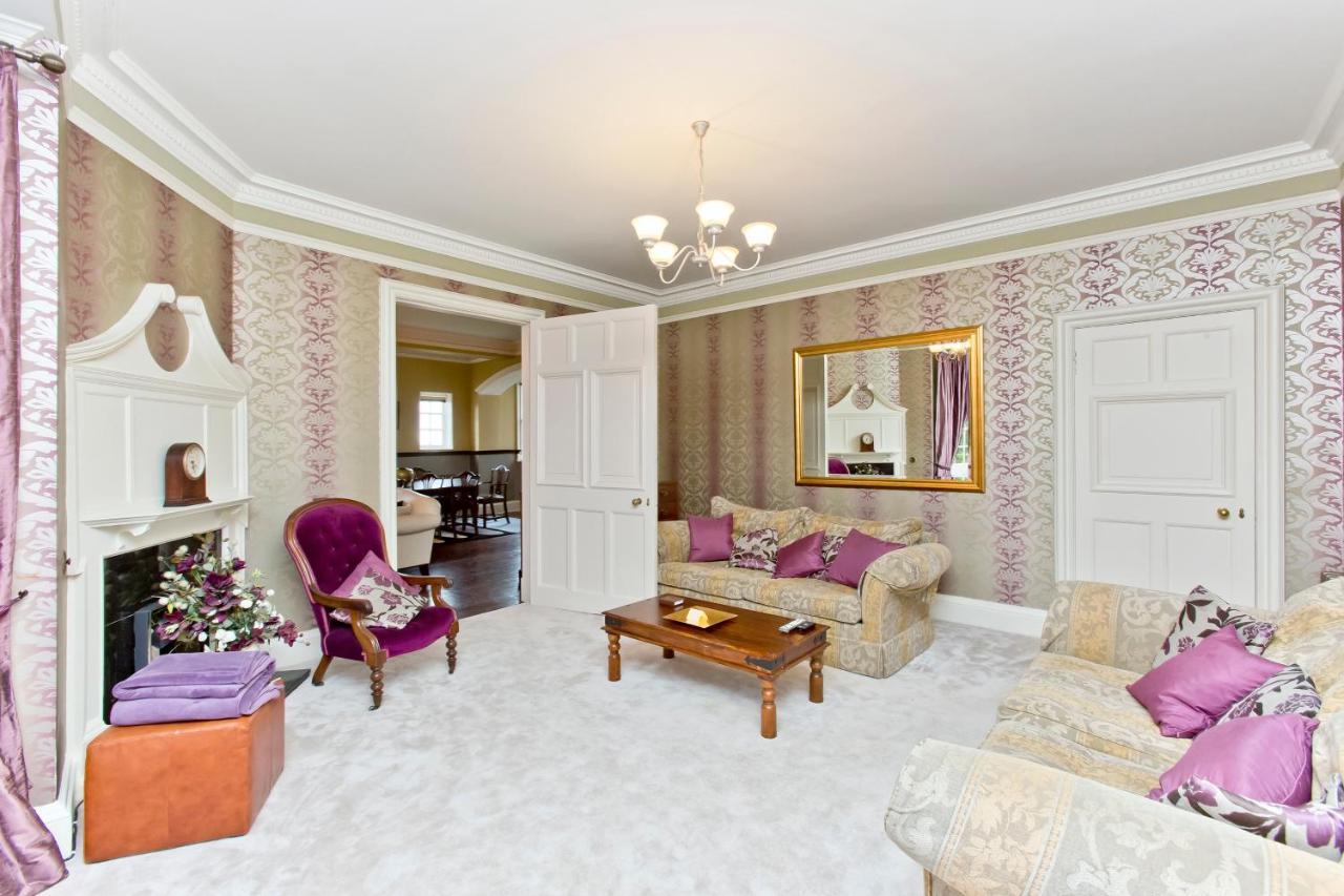 Luxury 3-Bedroom Apartment With Stunning Views At Ramsay Garden Edinburgh Eksteriør bilde