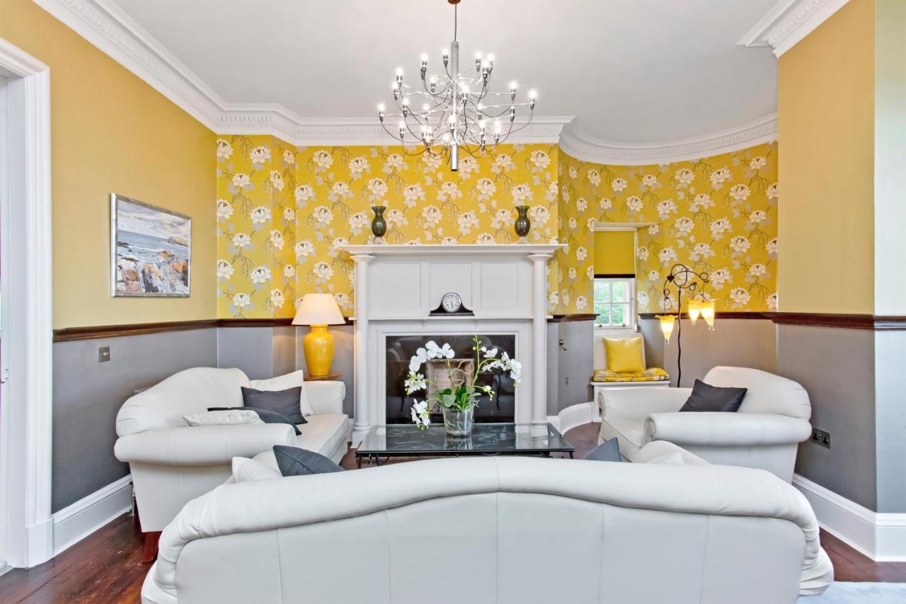 Luxury 3-Bedroom Apartment With Stunning Views At Ramsay Garden Edinburgh Eksteriør bilde